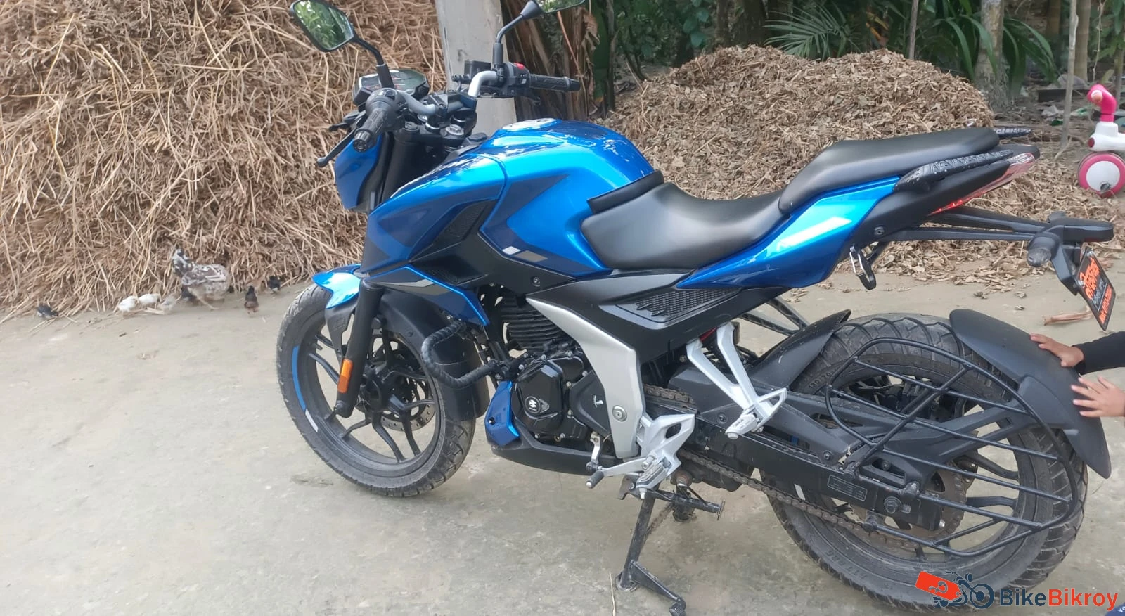 Bajaj Pulsar N250