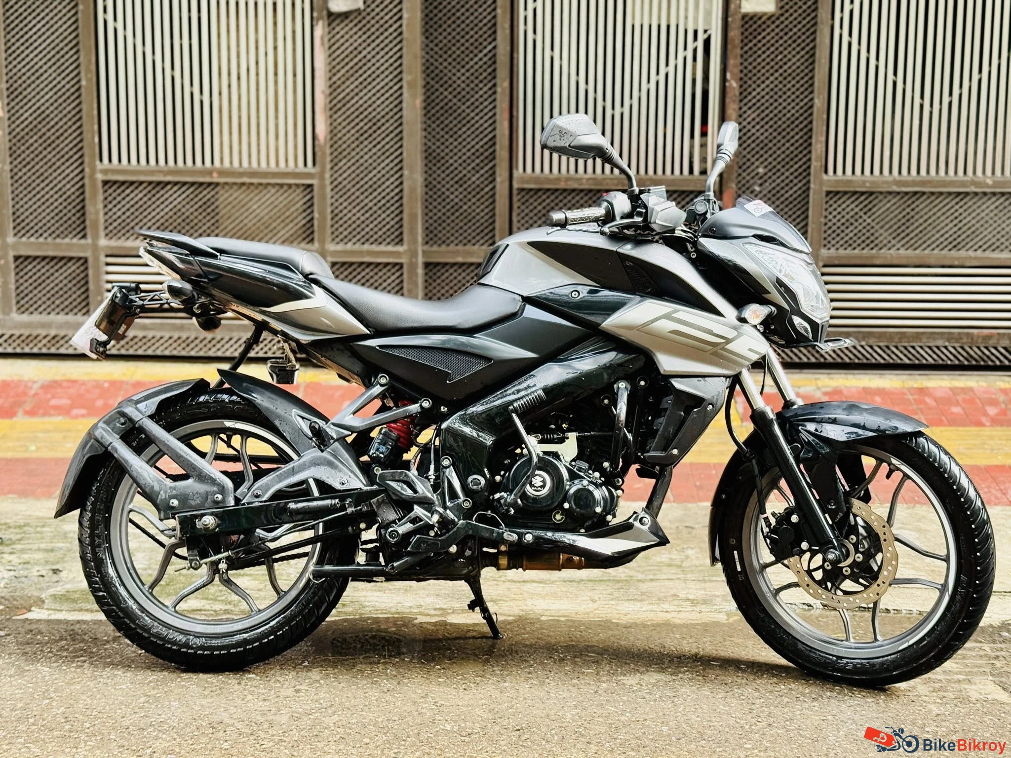 Bajaj Pulsar Ns 125