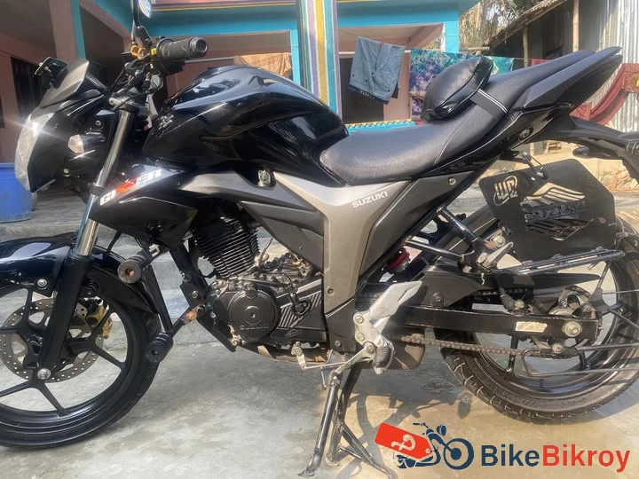 Suzuki Gixxer Monotone