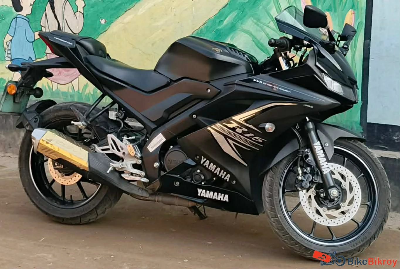 Yamaha R15 V3