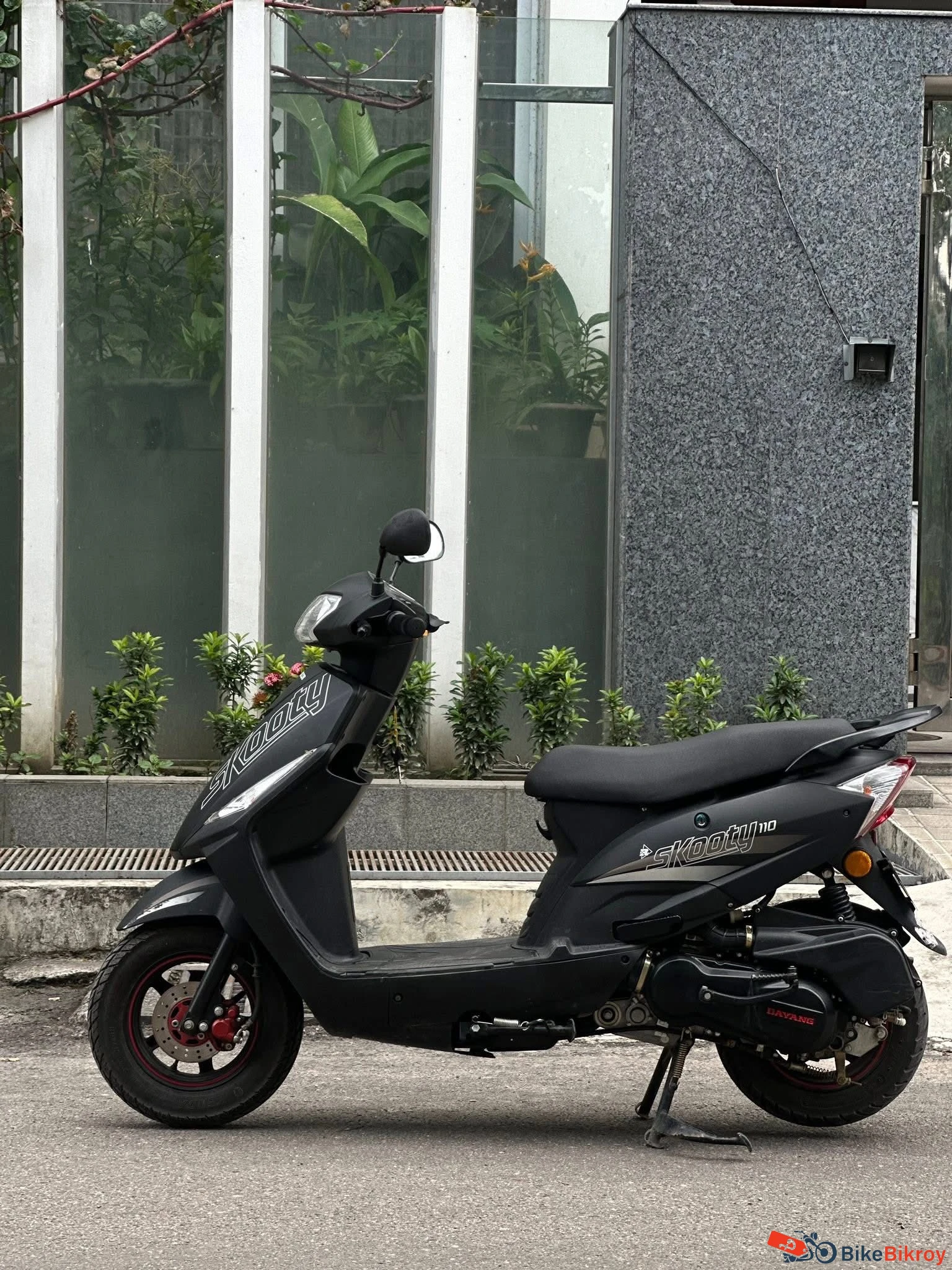 Runner Scooty 110cc
