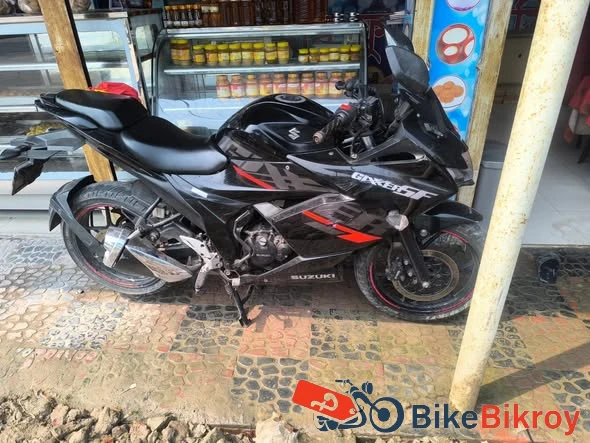 Suzuki Gixxer SF