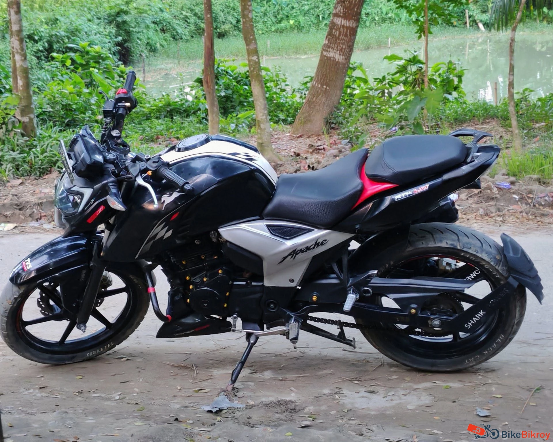 TVS Apache RTR 160 4V