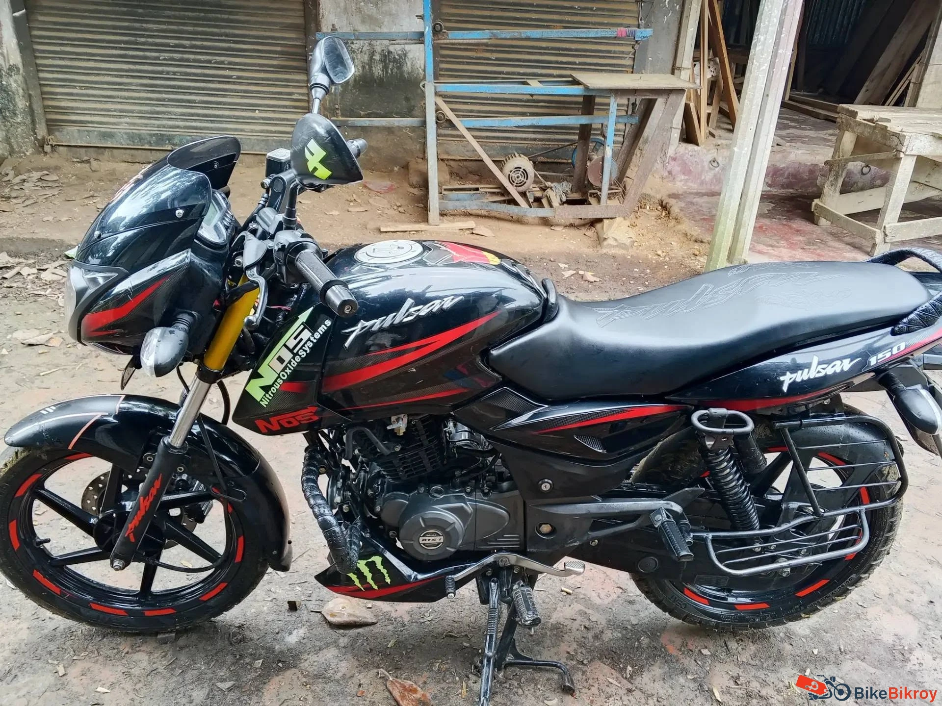 Bajaj Pulsar 150 Single Disc