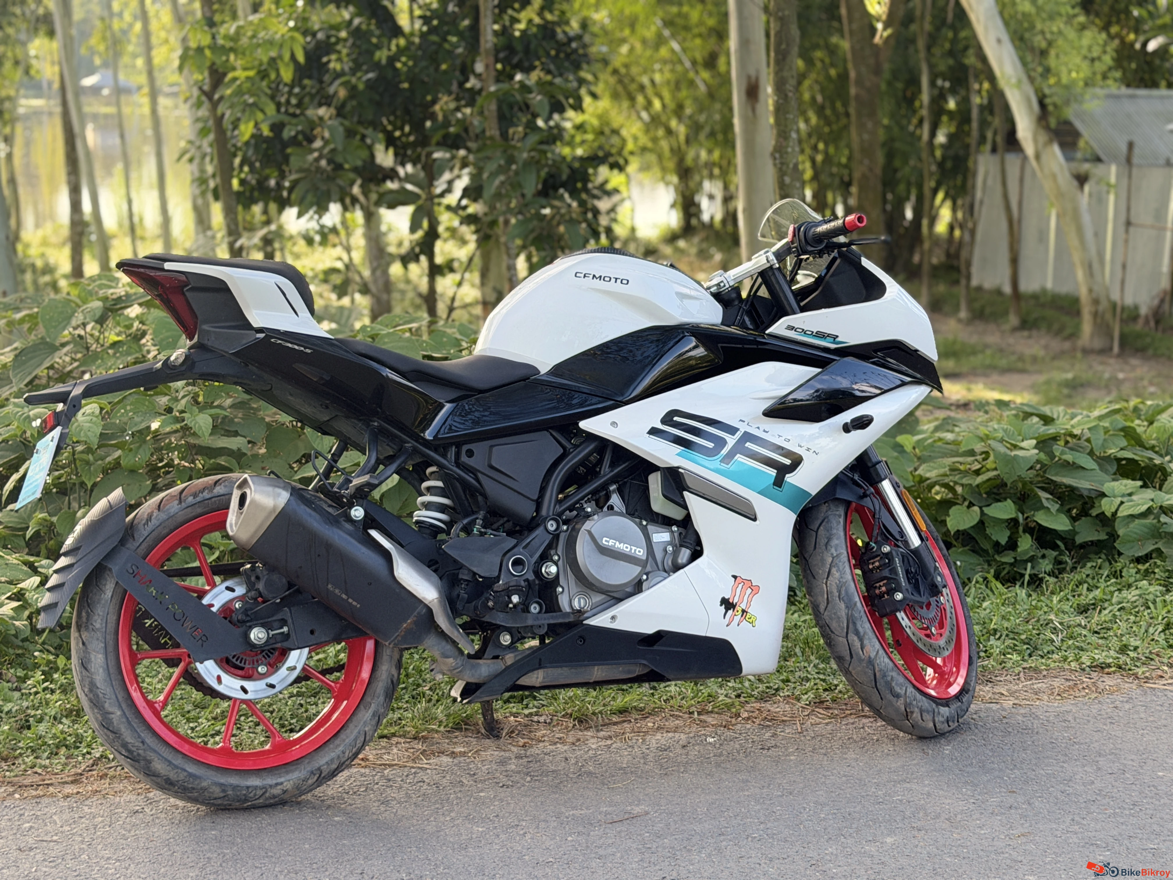 CF Moto 300SR