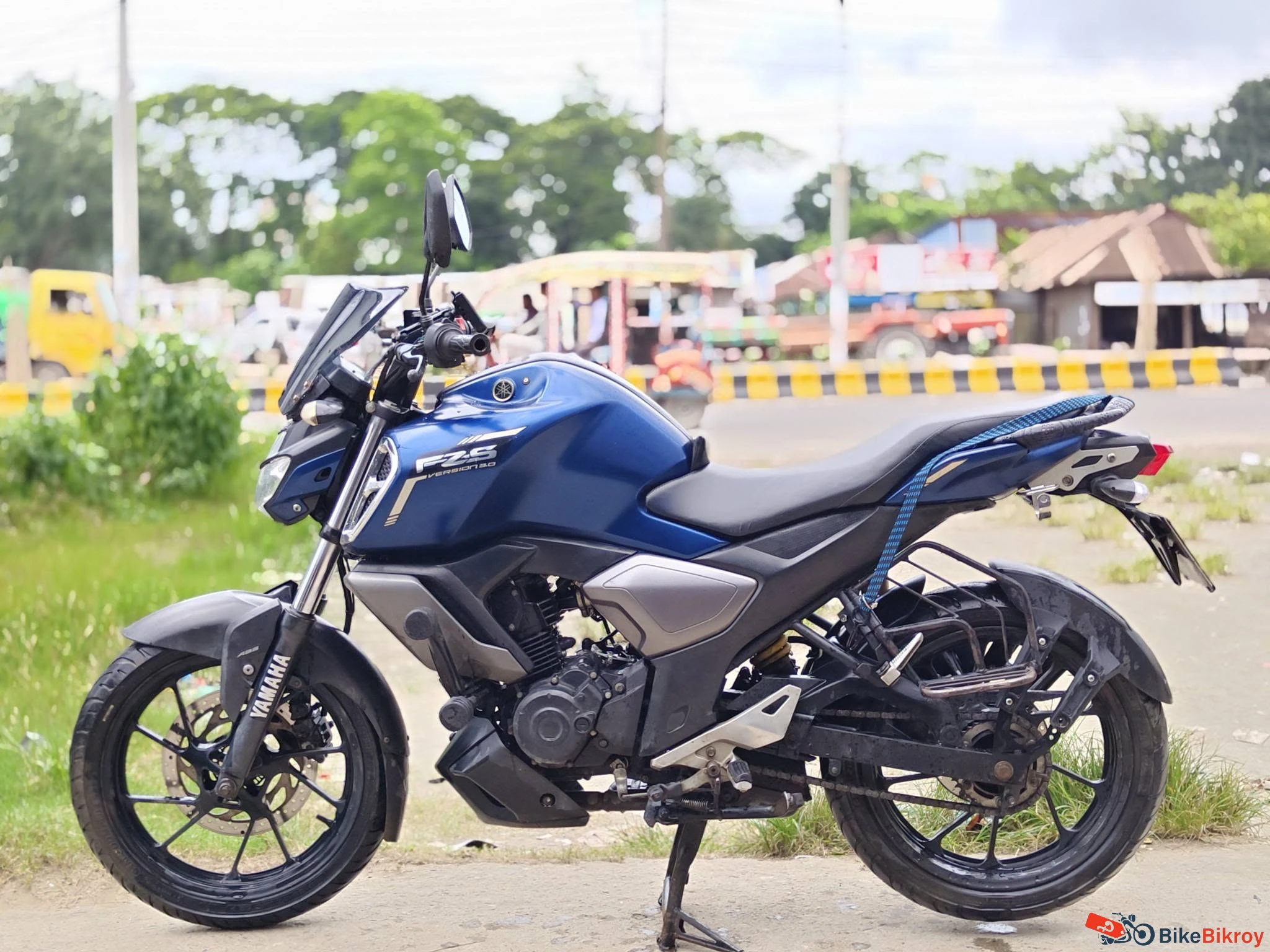 Yamaha FZS V3