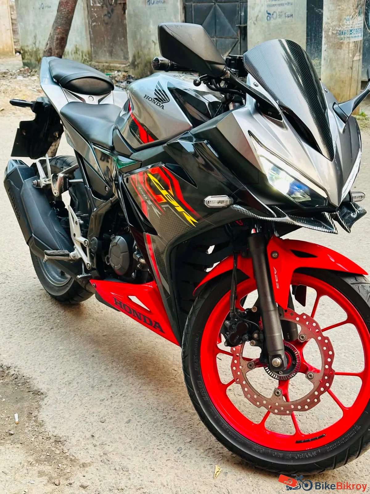 Honda CBR150R (Thailand Edition)