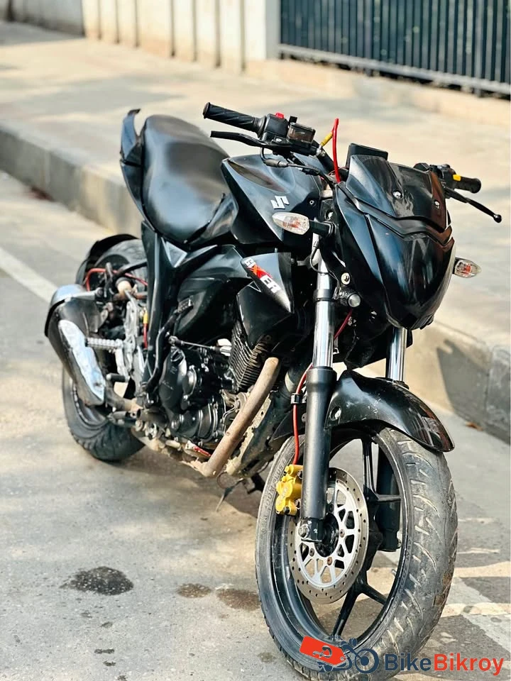 Suzuki gixxer