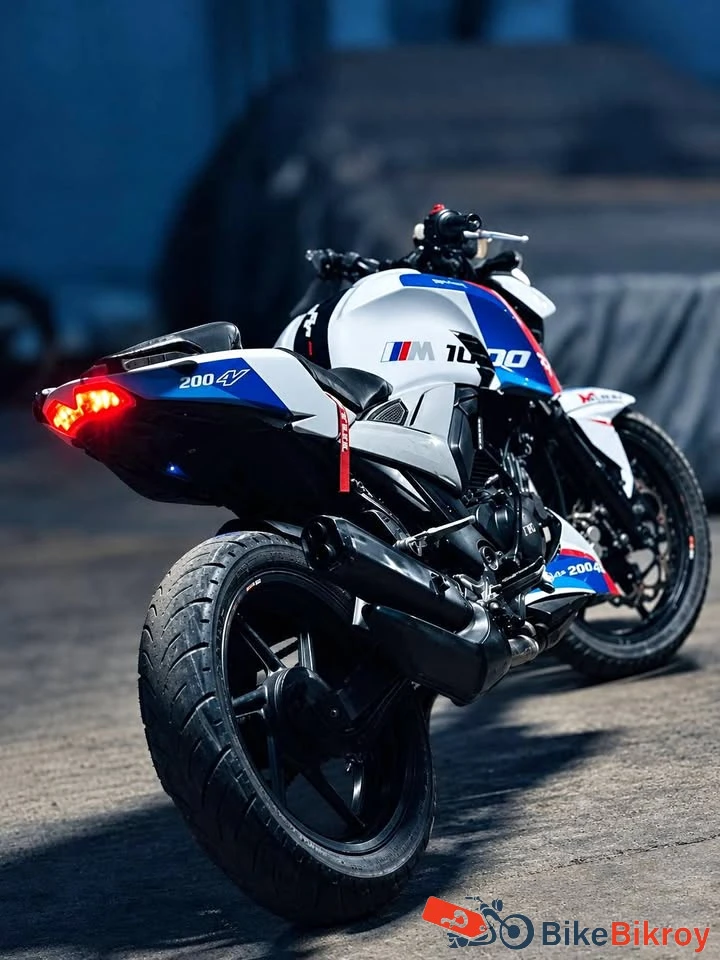 Apache rtr 4v  X connect  bs6