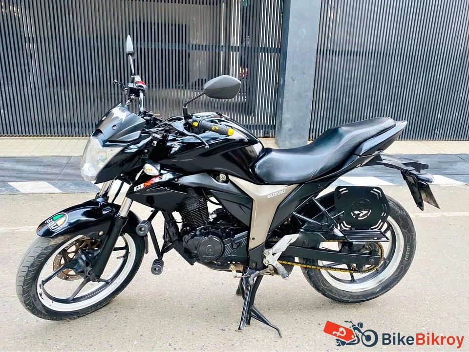 suzuki gixxer monotone